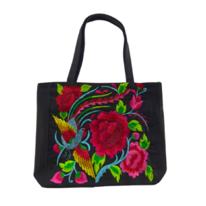 Bolsa artesanal bordada a máquina con flores y colibrí