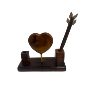 Lapicero de madera con corazón